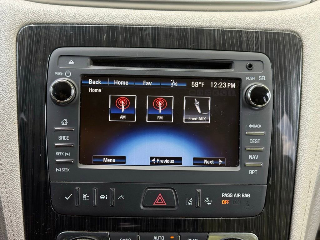 Used 2015 Chevrolet Traverse LTZ FWD image 25