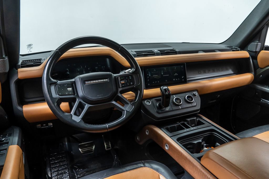 Used 2020 Land Rover Defender 110 X AWD/4WD image 4