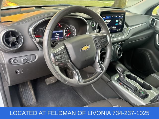 Used 2025 Chevrolet Blazer LT AWD/4WD image 10