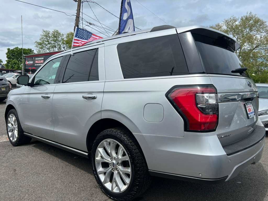 Used 2019 Ford Expedition Limited w/ Equipment Group 302A AWD/4WD image 7