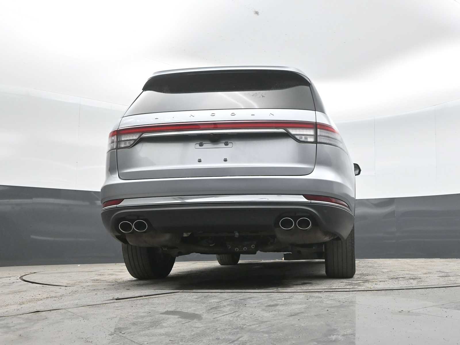 Used 2023 Lincoln Aviator AWD w/ Premium Package image 30