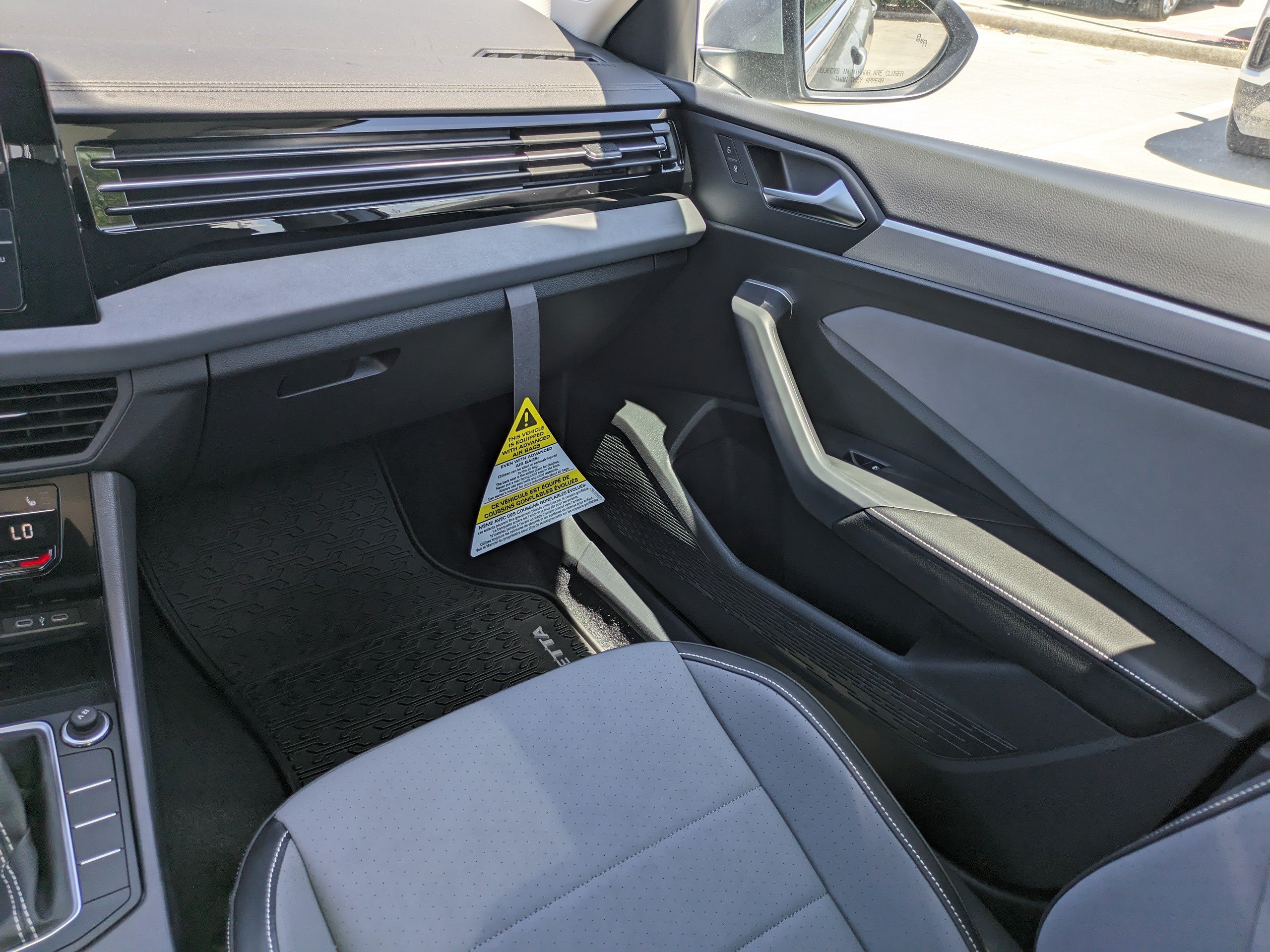 New 2026 Volkswagen Jetta SE FWD image 16