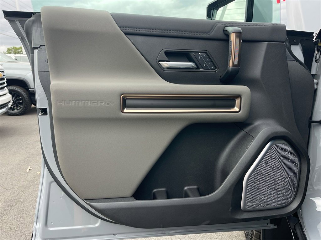New 2025 GMC Hummer EV 3X w/ Extreme Off-Road Package image 29