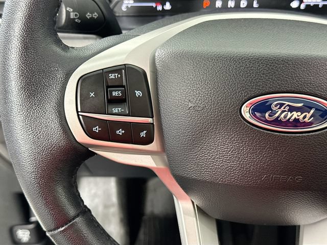 Used 2023 Ford Explorer XLT w/ Equipment Group 202A AWD/4WD image 23