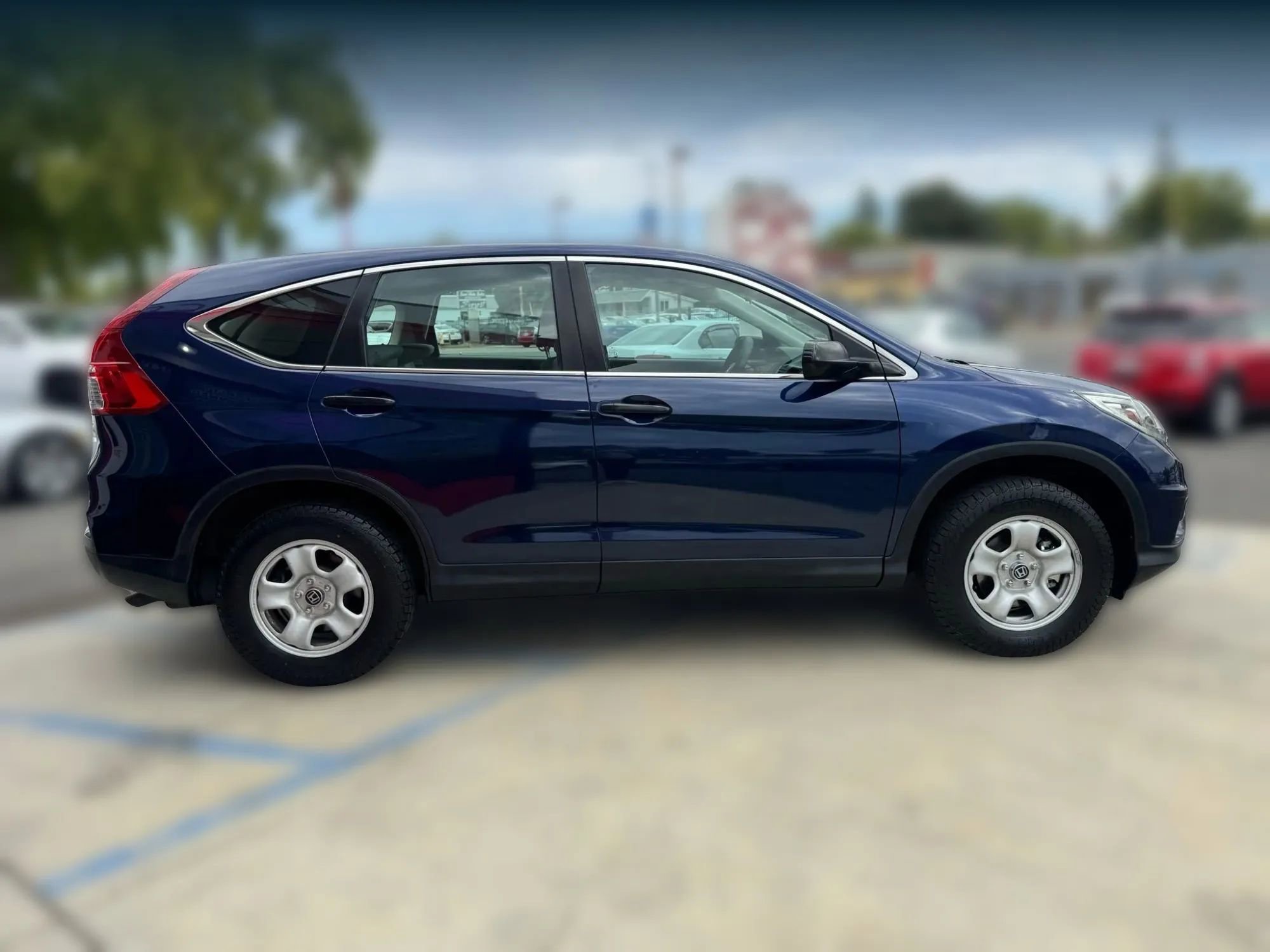 Used 2015 Honda CR-V LX image 6