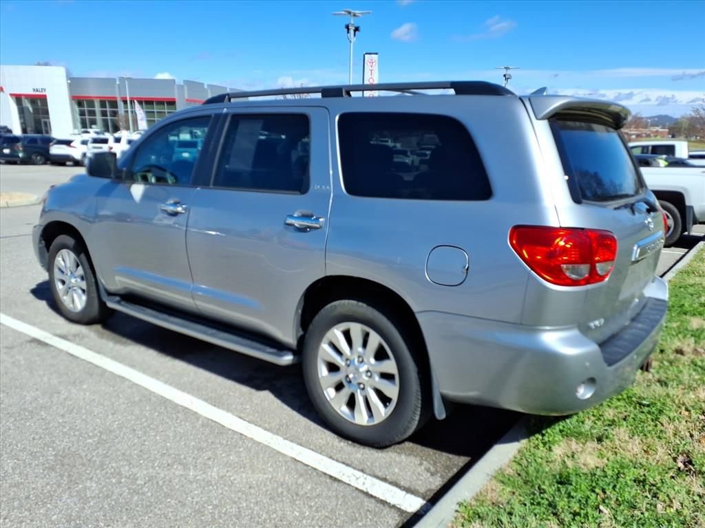 Used 2010 Toyota Sequoia Platinum image 3