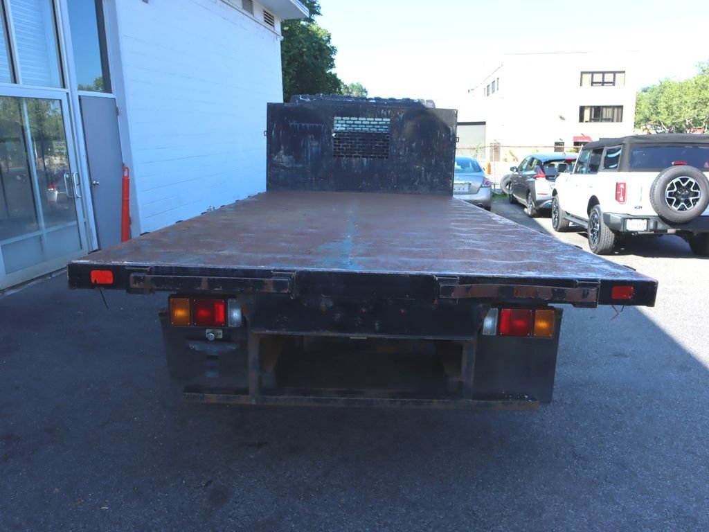 Used 2019 Isuzu NPR image 6