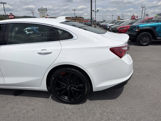 Used 2021 Chevrolet Malibu LT w/ Leather Package FWD image 9