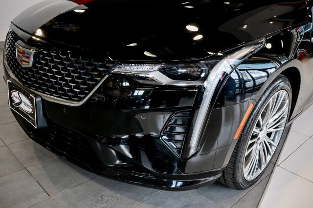 Used 2023 Cadillac CT4 Premium Luxury image 9