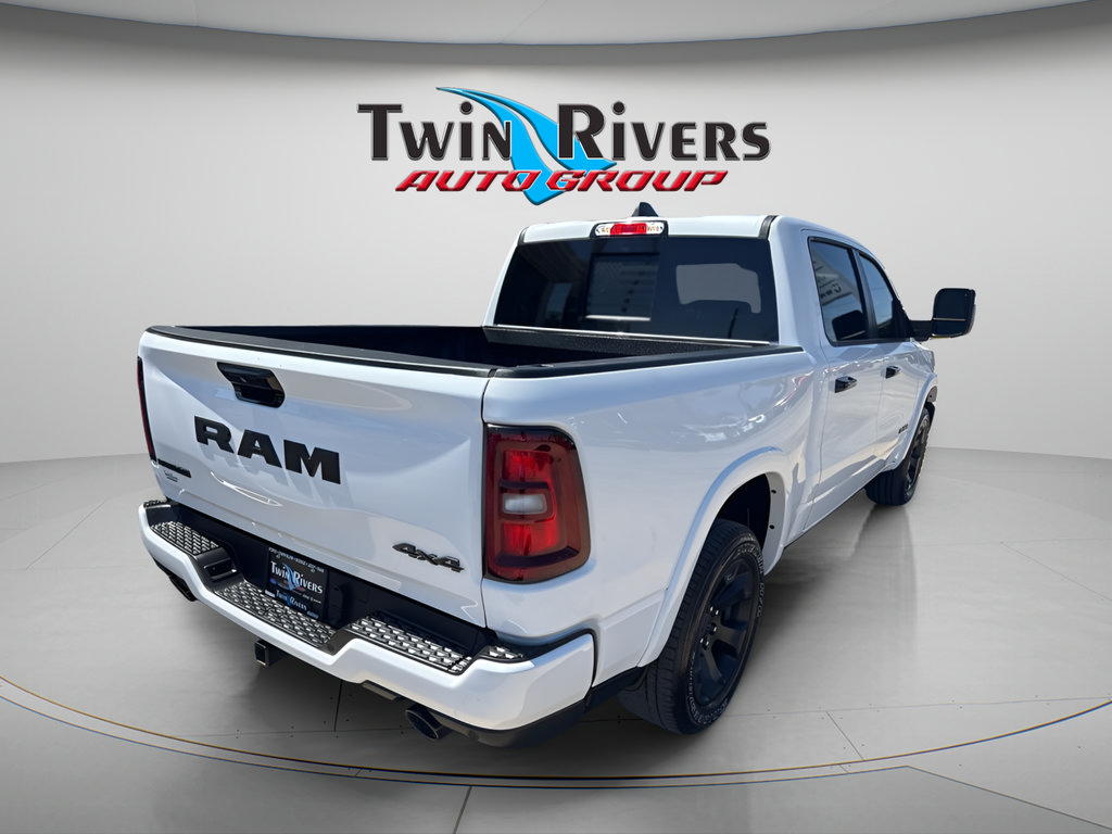 Used 2025 RAM 1500 Big Horn AWD/4WD image 4