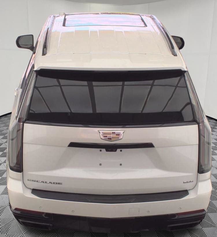Used 2025 Cadillac Escalade Sport Platinum w/ LPO, Floor Liner Package RWD image 5