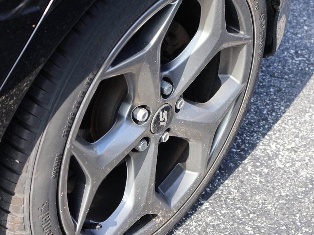 Used 2017 Ford Focus ST FWD image 20