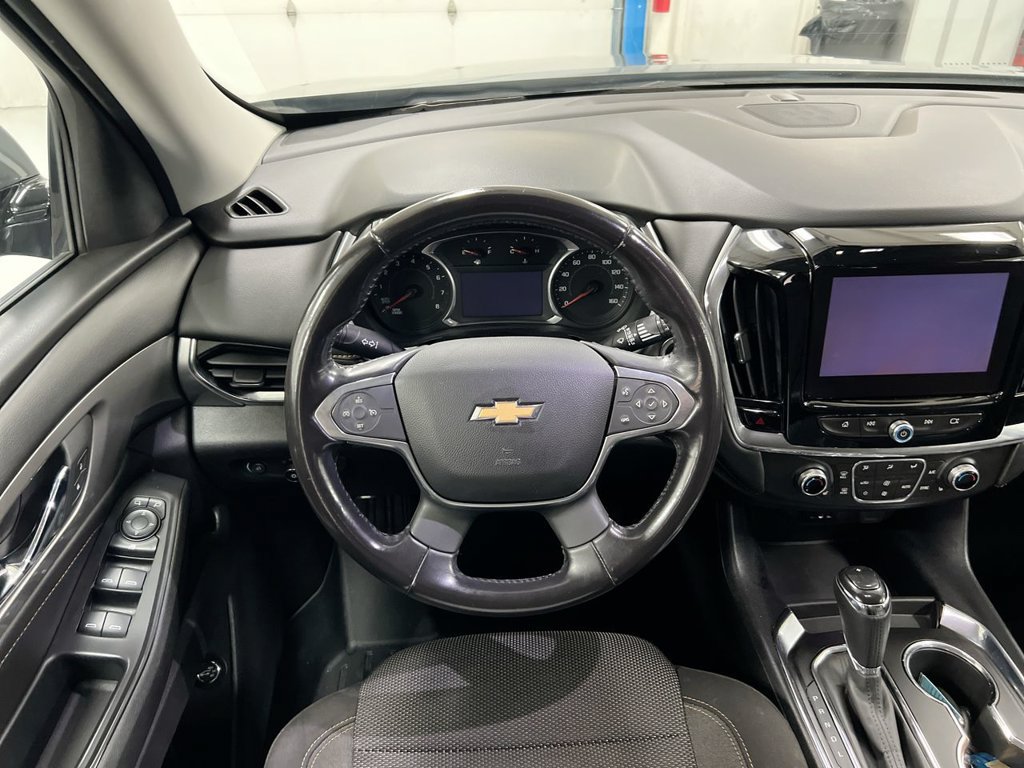 Used 2018 Chevrolet Traverse LT AWD/4WD image 11