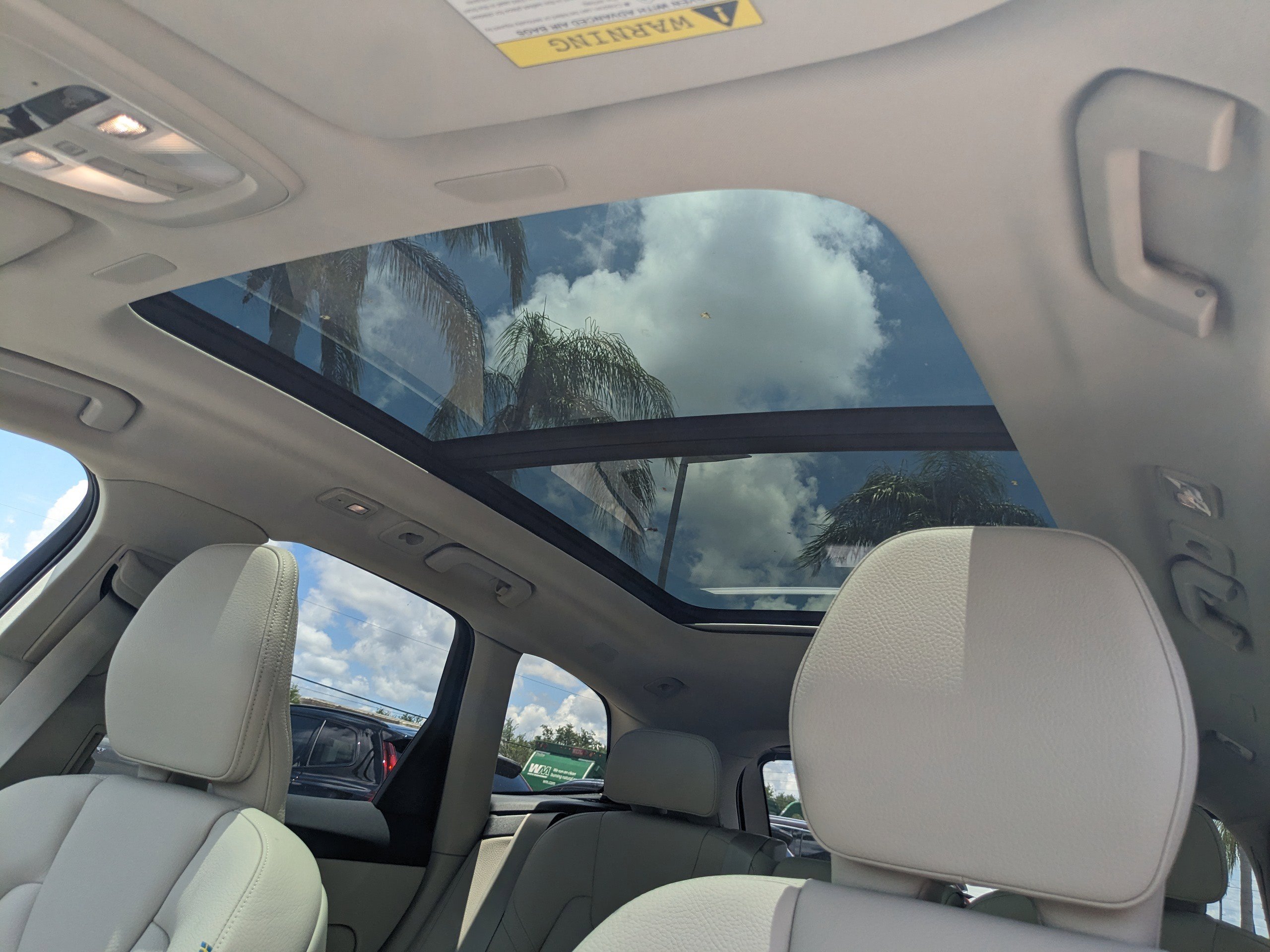 New 2025 Volvo XC60 T8 Core image 22