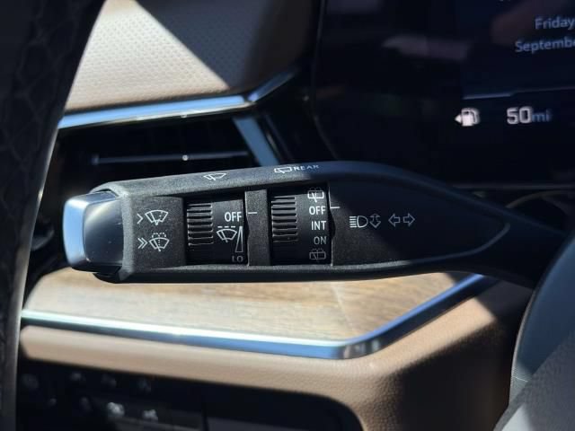 Used 2025 Chevrolet Tahoe High Country AWD/4WD image 23