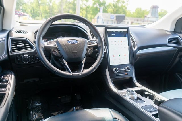 Used 2024 Ford Edge SEL w/ Sport Appearance Package AWD/4WD image 12