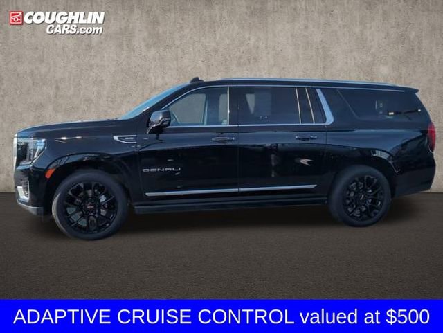 Used 2023 GMC Yukon XL Denali w/ Denali Reserve Package image 5