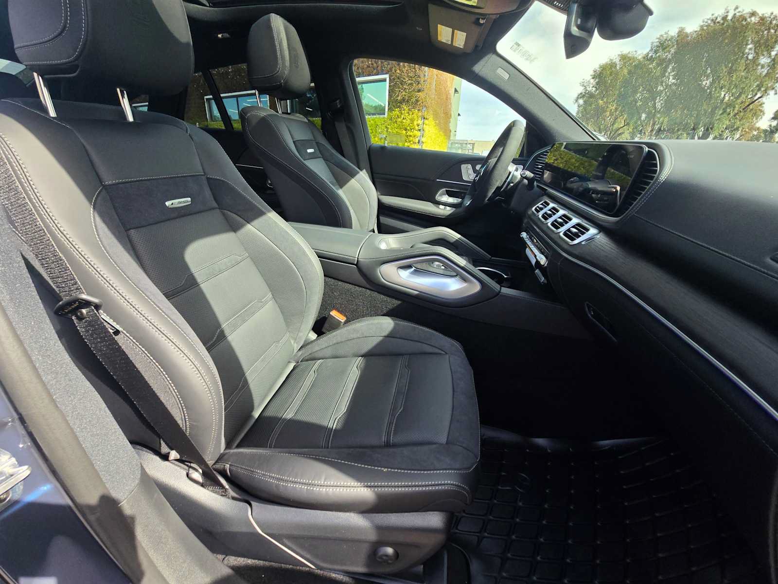 New 2026 Mercedes-Benz GLE 53 AMG 4MATIC Coupe image 12