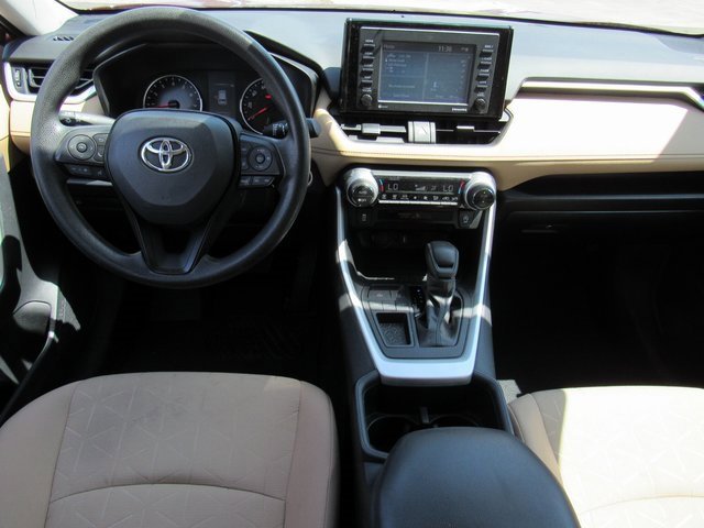 Used 2022 Toyota RAV4 XLE image 13
