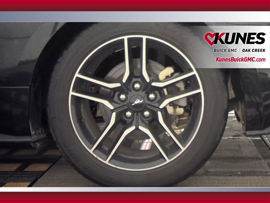 Used 2023 Ford Mustang Premium image 13