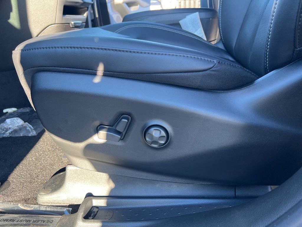 New 2026 Chrysler Pacifica Select FWD image 20