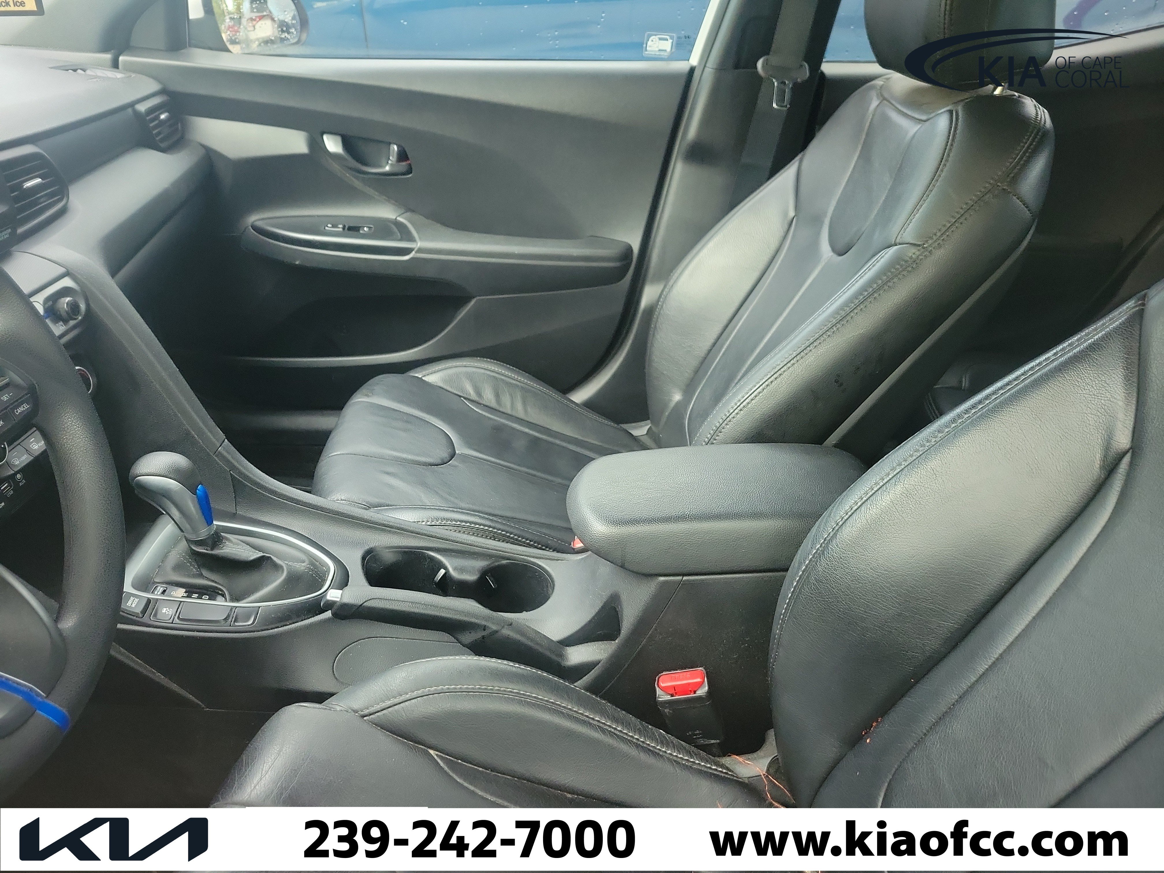 Used 2019 Hyundai Veloster 2.0 FWD image 10