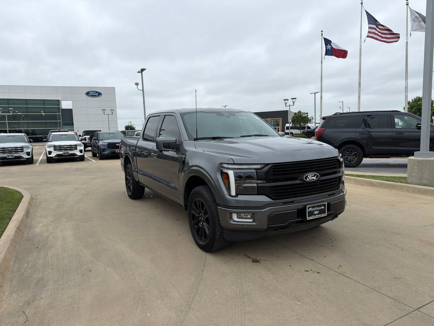 Used 2024 Ford F150 Platinum AWD/4WD image 8