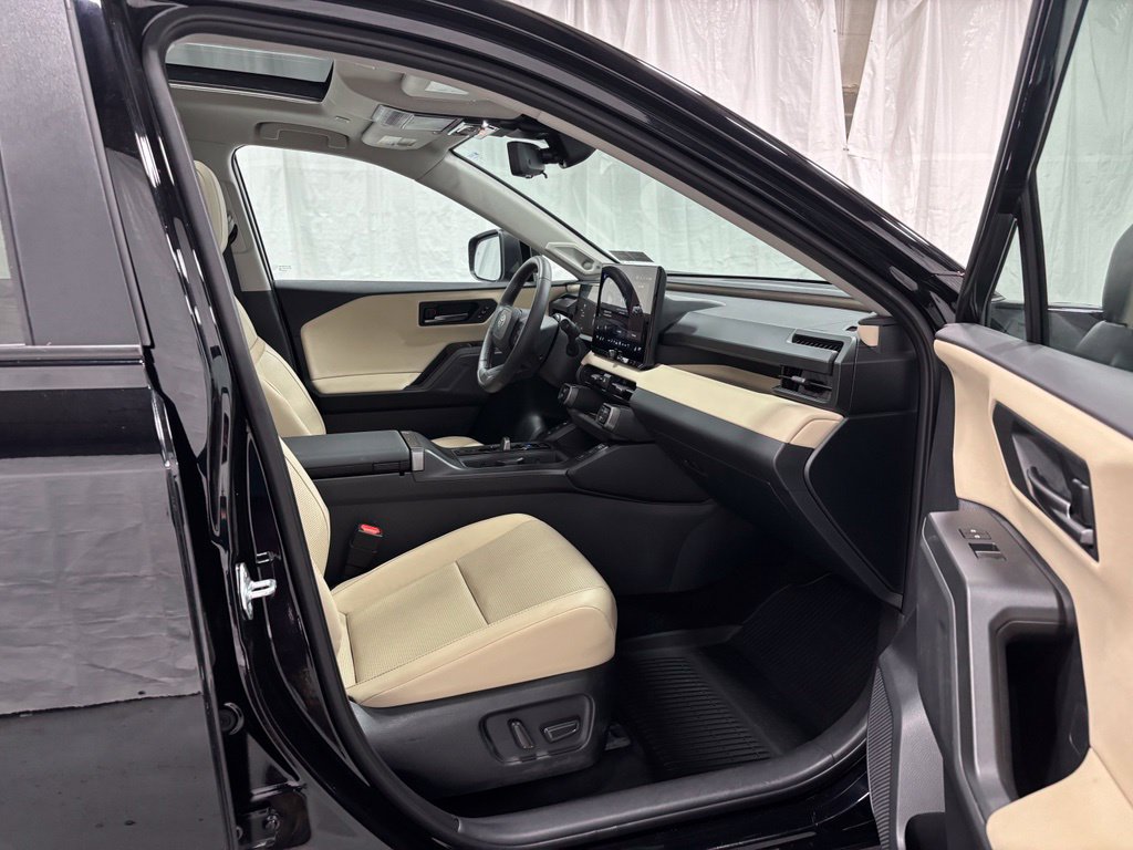 Used 2026 Toyota RAV4 Limited AWD/4WD image 53