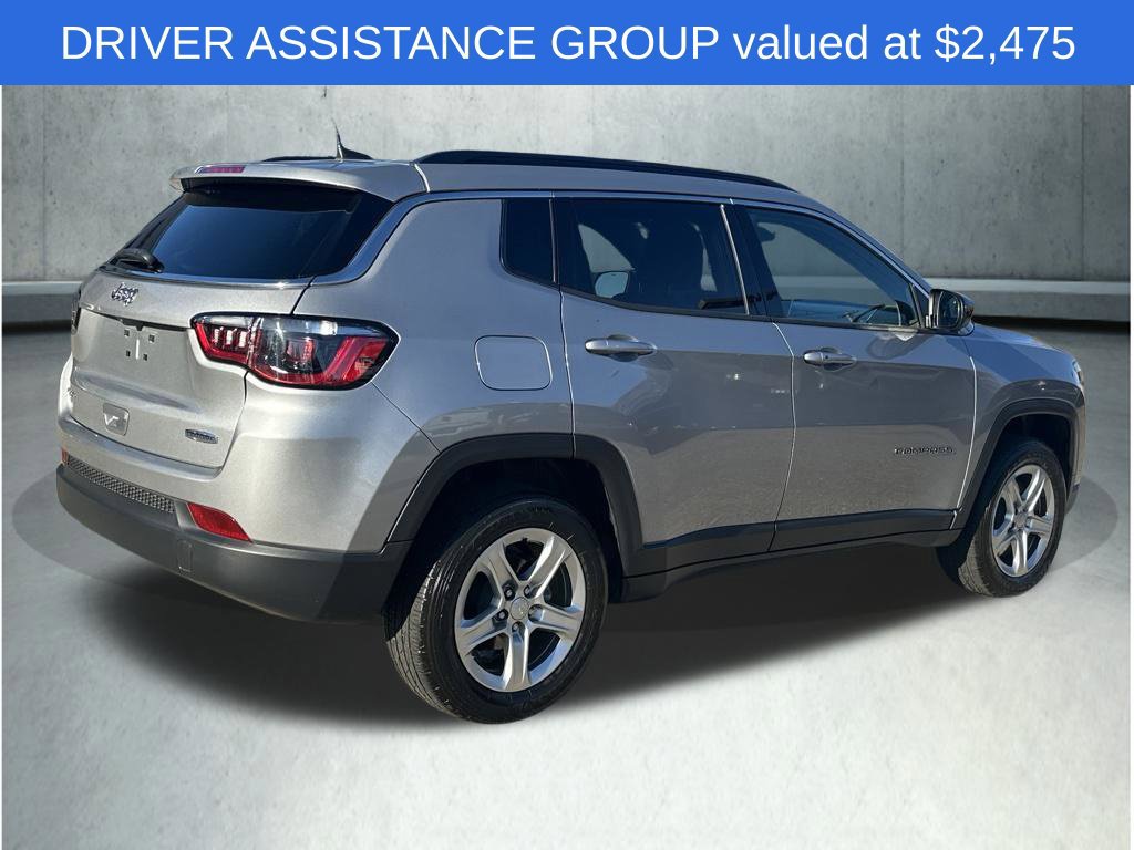 Used 2023 Jeep Compass Latitude w/ Sun and Sound Group AWD/4WD image 7