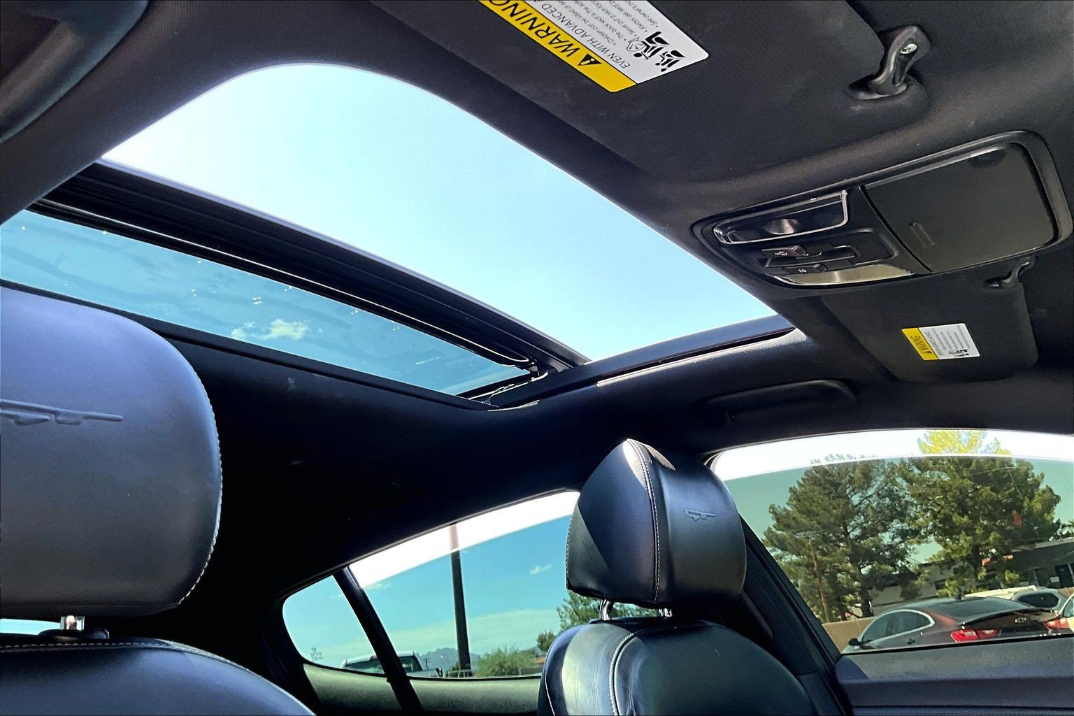 Used 2018 Kia Stinger GT2 RWD image 16
