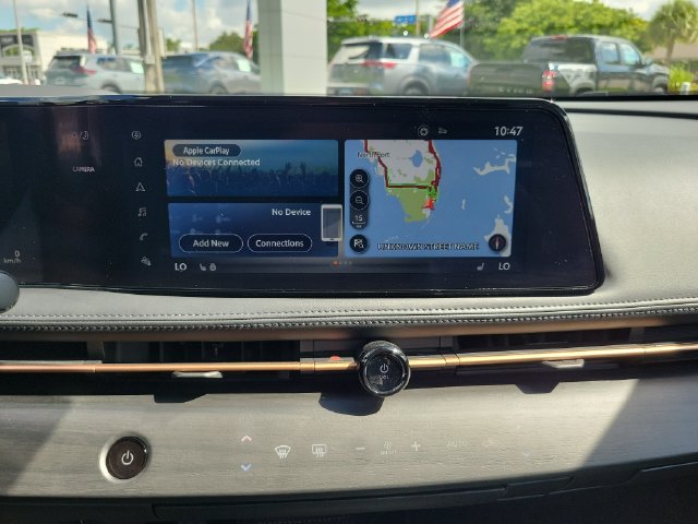 Used 2024 Nissan Ariya AWD image 24