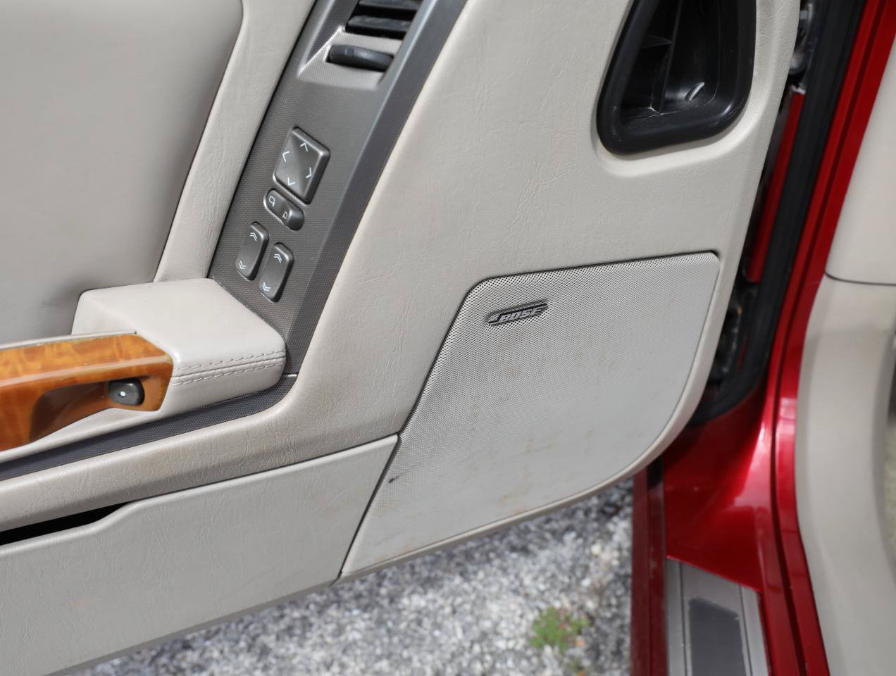 Used 2005 Cadillac XLR RWD image 18