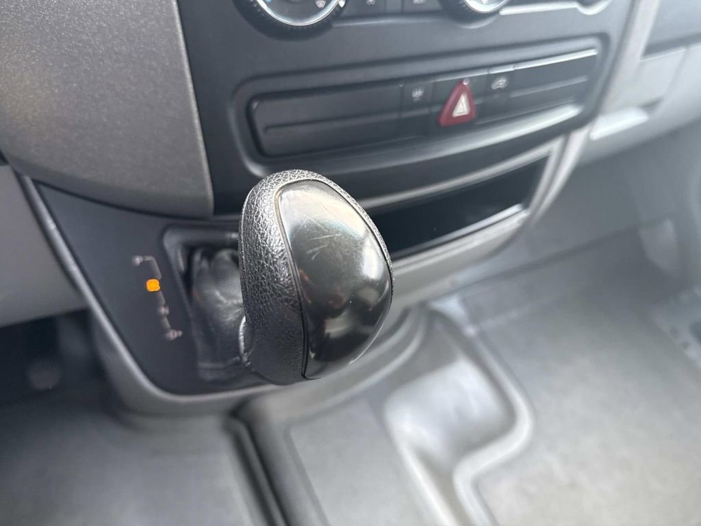 Used 2007 Freightliner Sprinter 3500 image 18