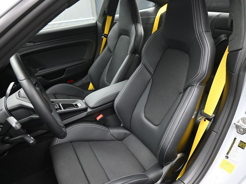 Certified 2025 Porsche 911 GT3 RWD image 5