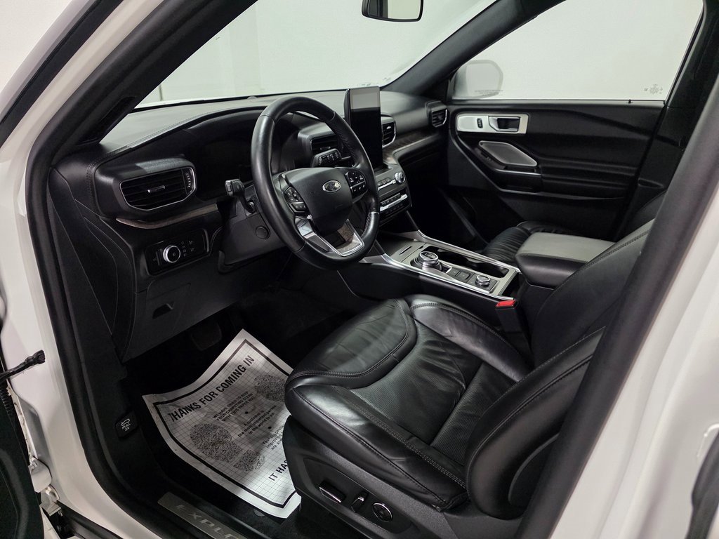 Used 2020 Ford Explorer Platinum image 17