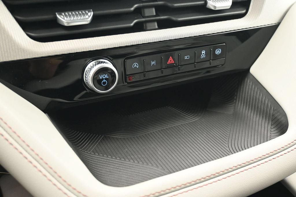 New 2026 Ford Explorer Active w/ Active Comfort Package RWD image 27