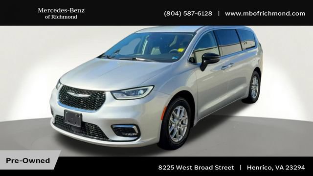 Used 2024 Chrysler Pacifica Touring-L FWD image 6