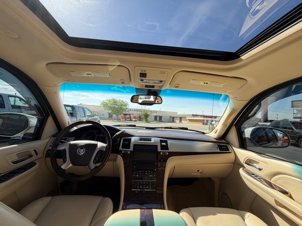 Used 2008 Cadillac Escalade EXT AWD/4WD image 11