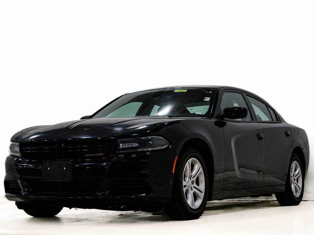 Used 2019 Dodge Charger SXT w/ Leather Interior Group image 3