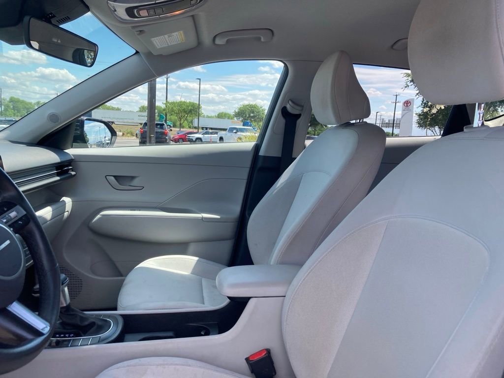 Used 2025 Hyundai Kona SEL image 10