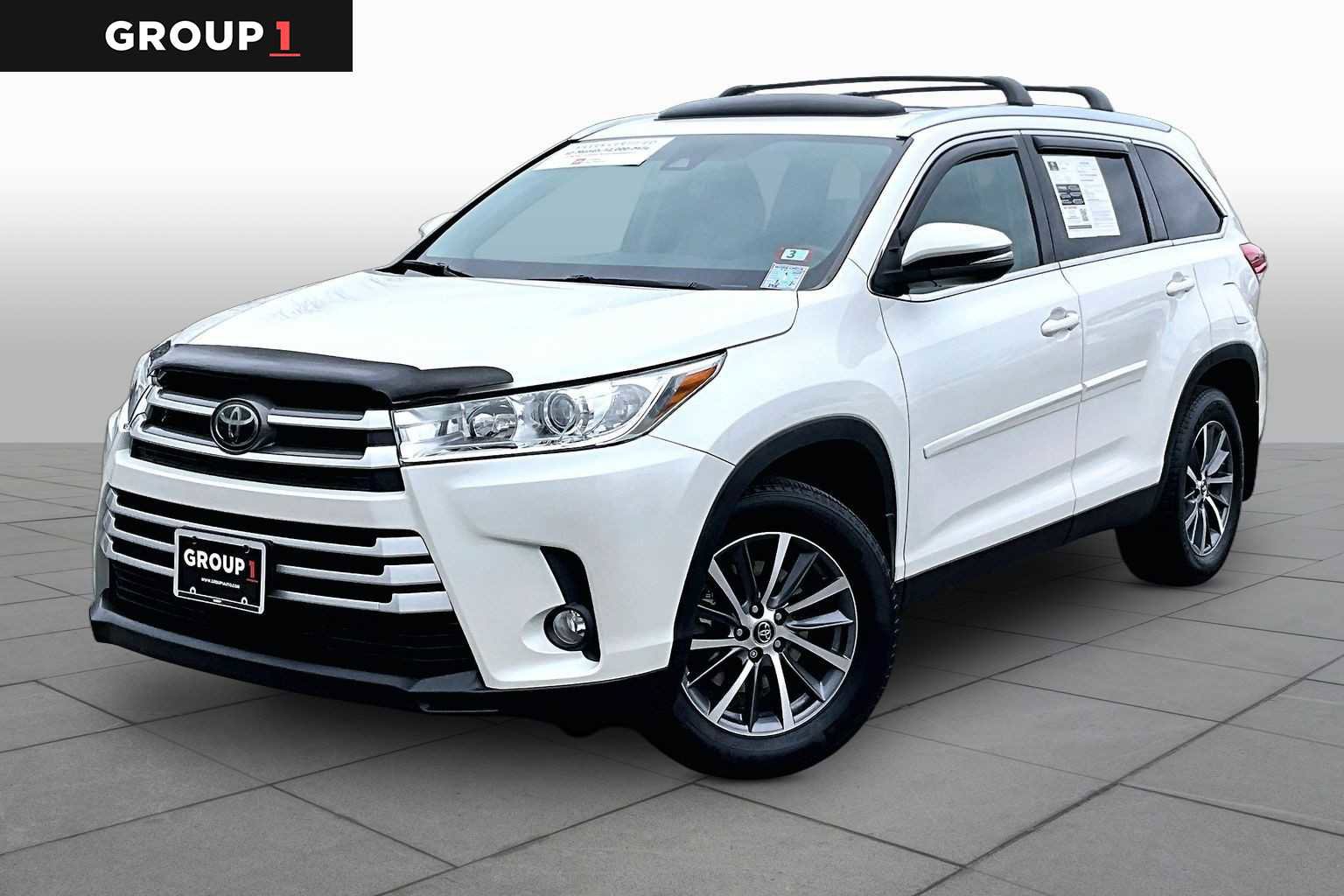 Certified 2019 Toyota Highlander XLE image 1