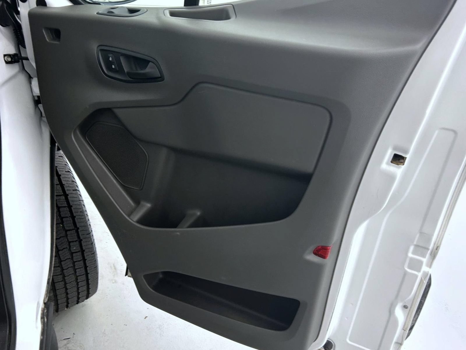 Used 2022 Ford Transit 350 XLT RWD image 16