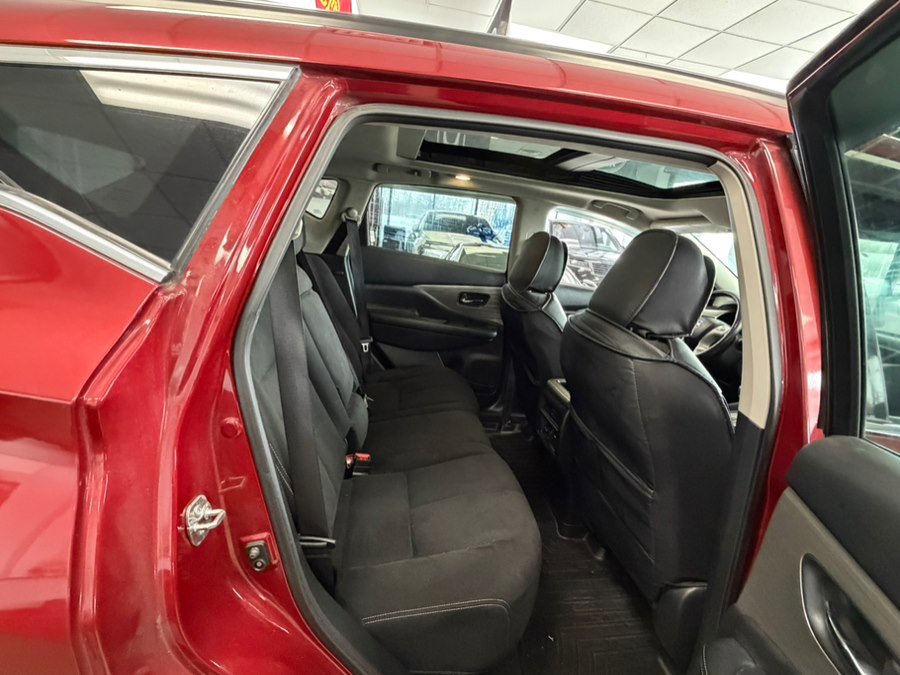 Used 2018 Nissan Murano SV image 25