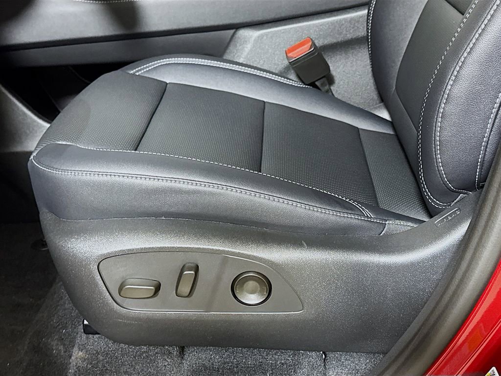 New 2026 Chevrolet Traverse LT w/ Enhanced Driving Package image 17