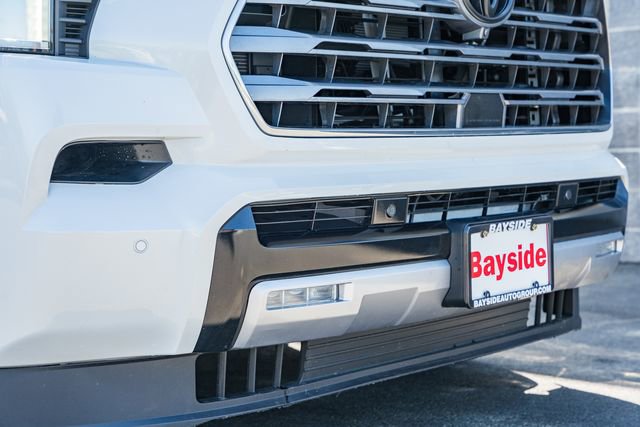 Used 2024 Toyota Sequoia Limited w/ Tow Technology Package AWD/4WD image 15