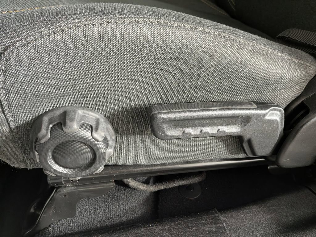 Certified 2024 Jeep Wrangler Sport S image 18