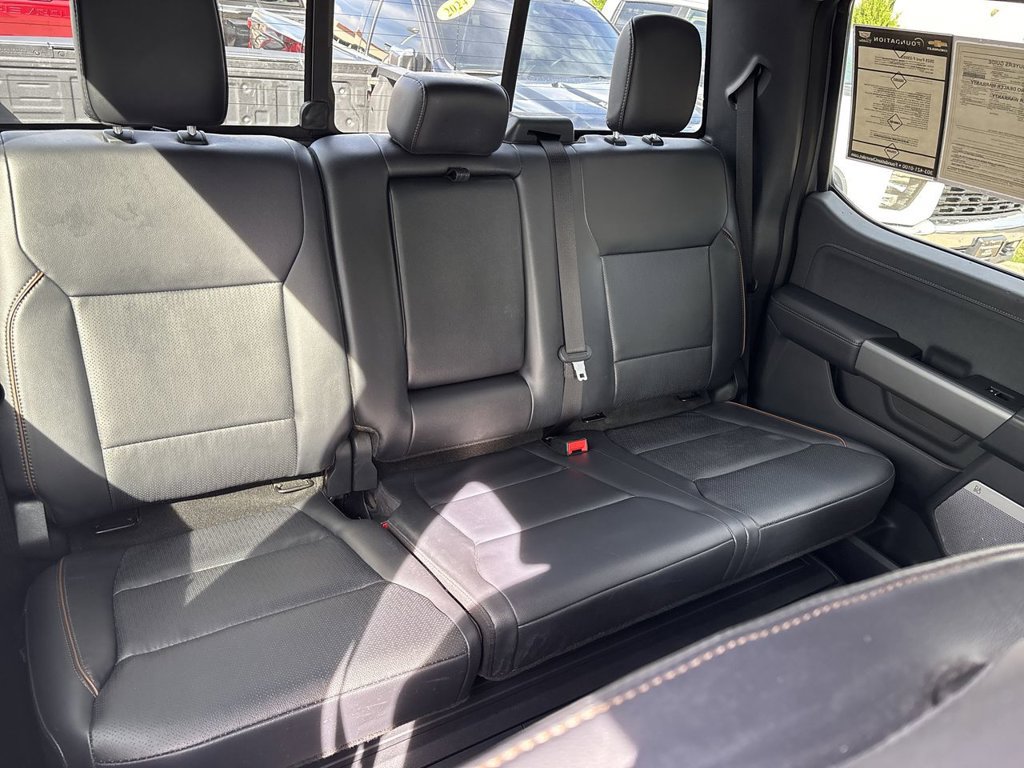 Used 2025 Ford F250 Lariat w/ Lariat Ultimate Package AWD/4WD image 31
