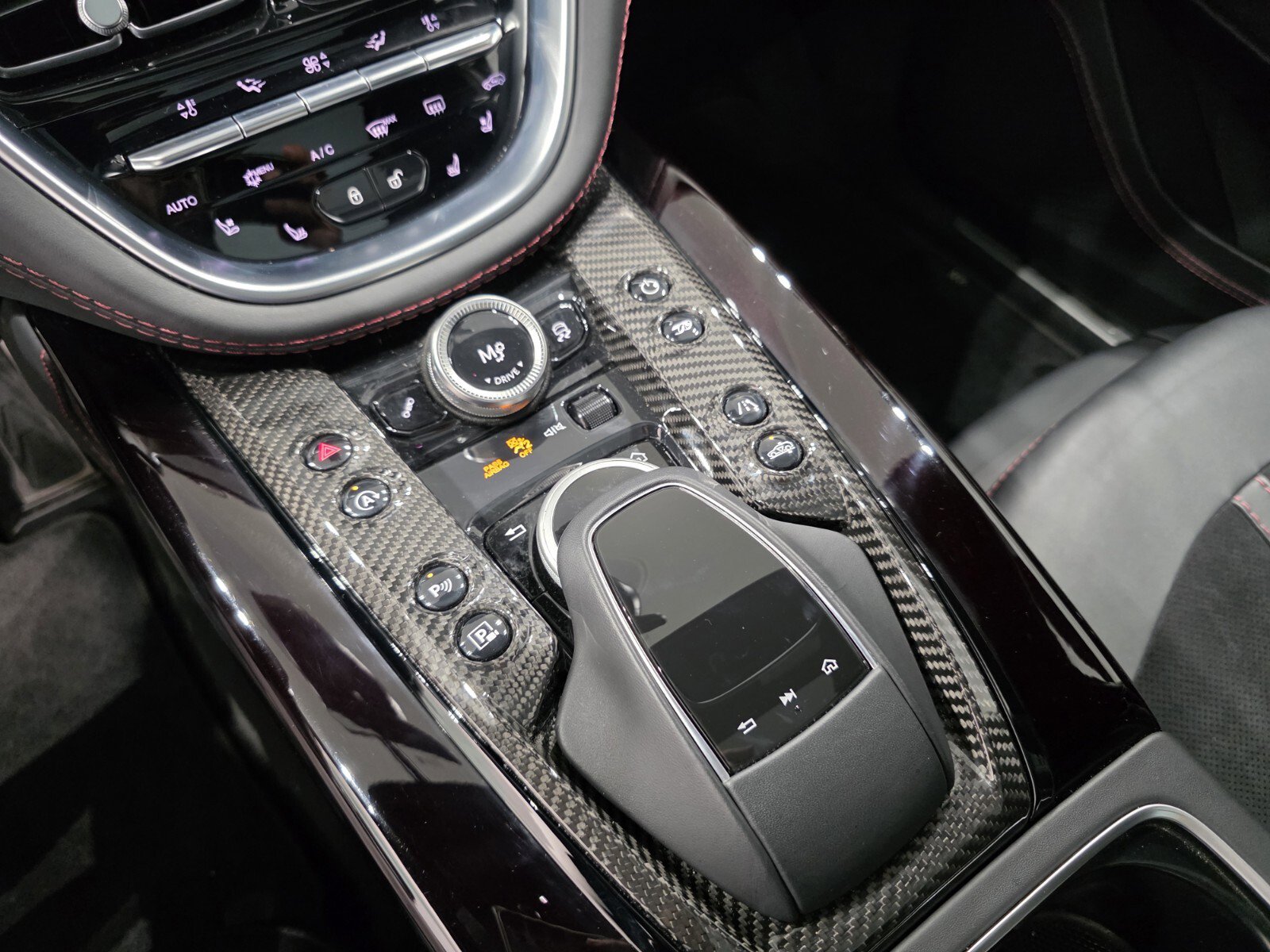 Used 2023 Aston Martin DBX 707 image 15