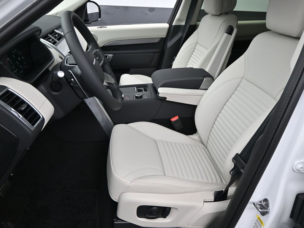 New 2025 Land Rover Discovery Dynamic SE AWD/4WD image 5
