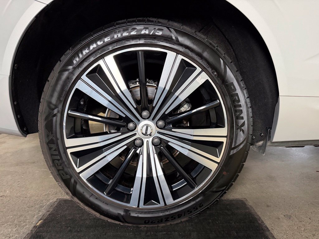 Used 2023 Volvo XC60 B5 Plus w/ Climate Package AWD/4WD image 26